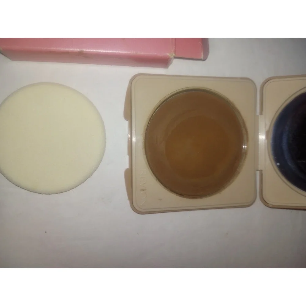 Revlon Skin Balance Powder Perfect‎ Bronze NIB 4 Oz Sunscreen
